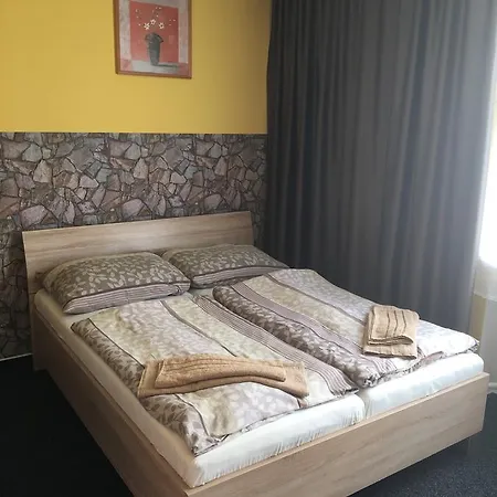 Horsky Klak מלון 2*